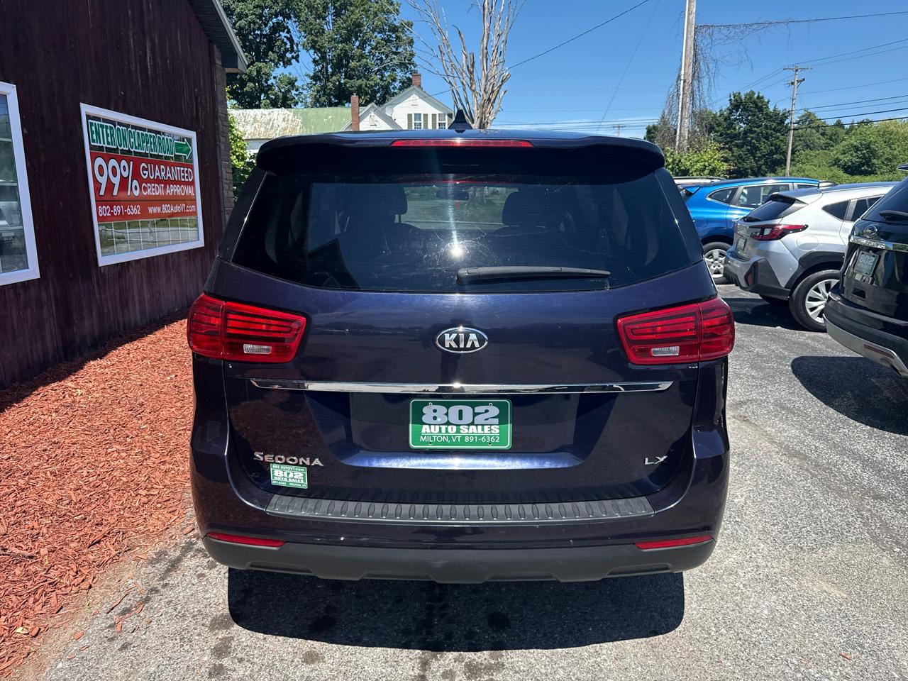 Kia Sedona LX 2021
