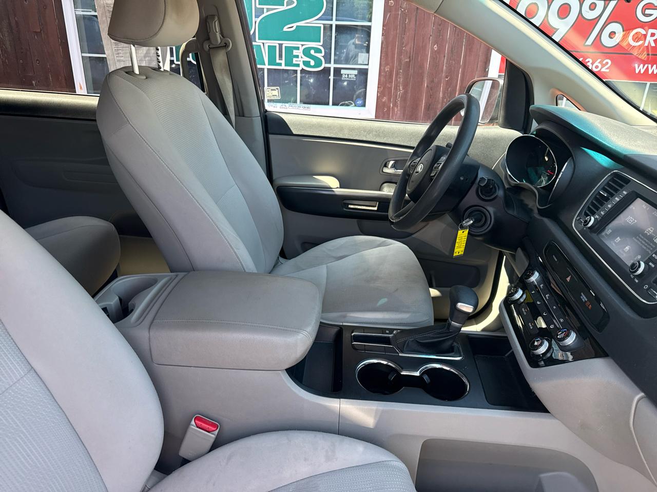 Kia Sedona LX 2021