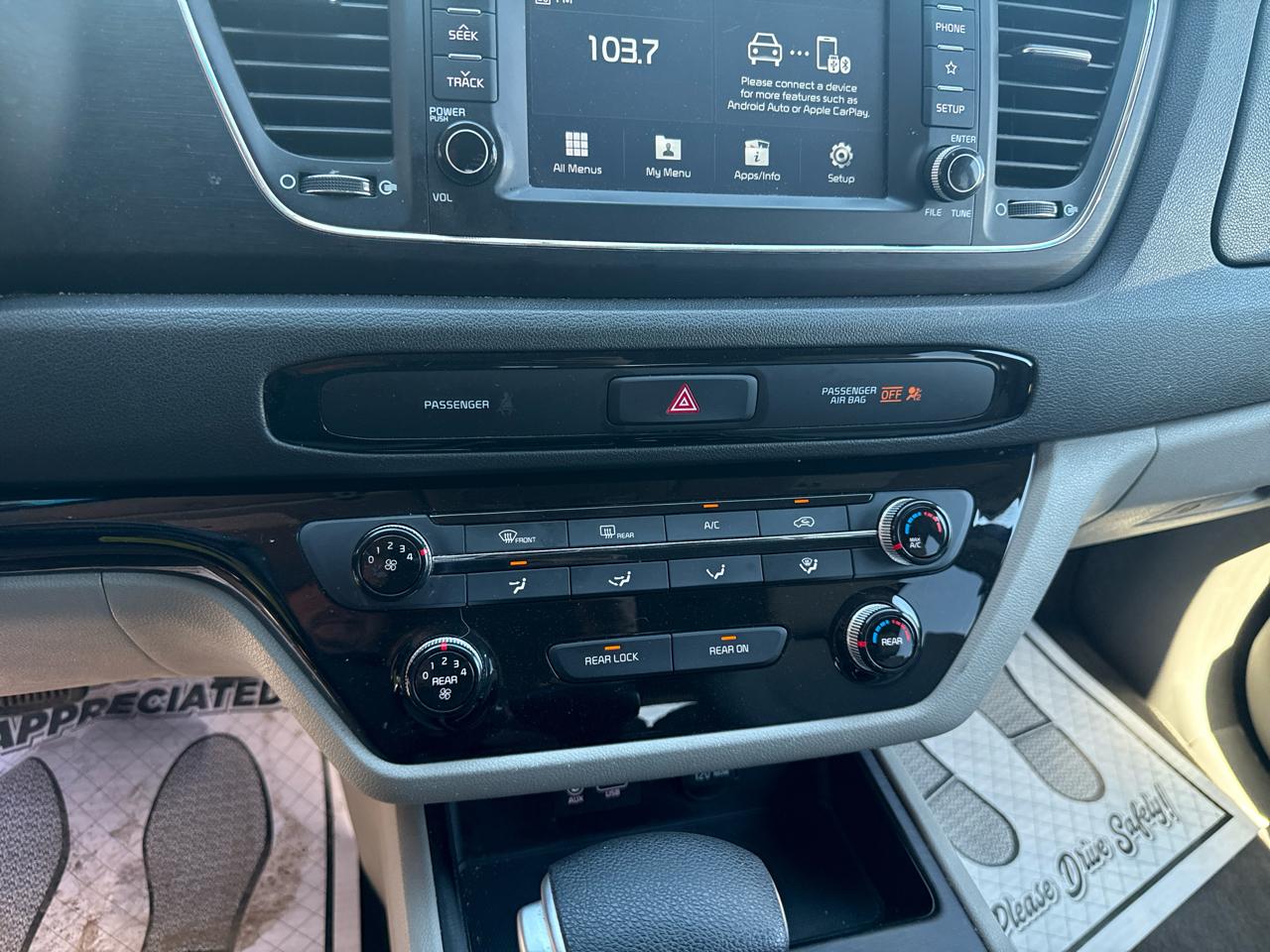 Kia Sedona LX 2021