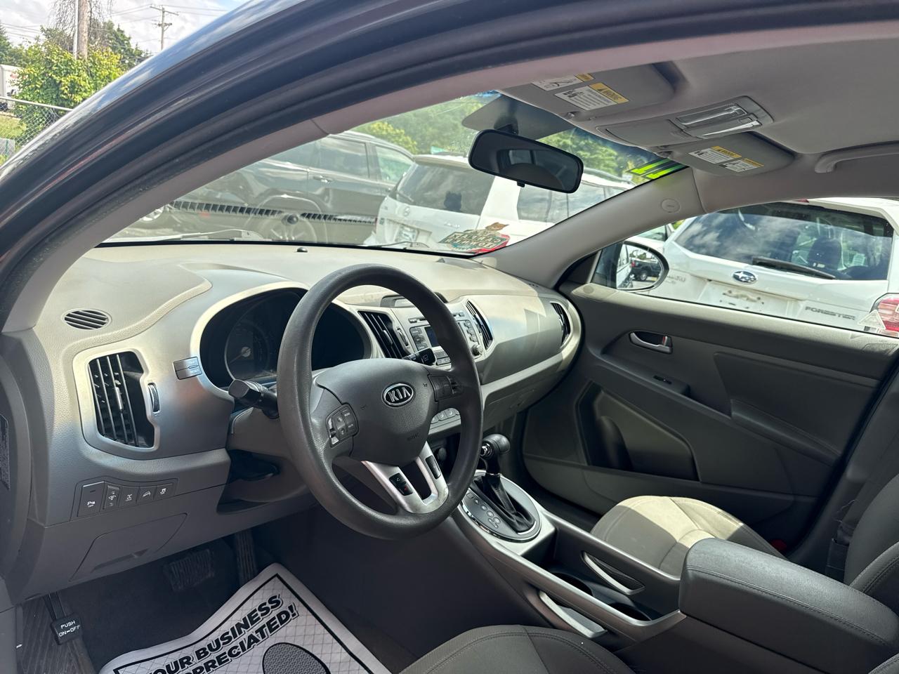 Kia Sportage LX AWD 2011