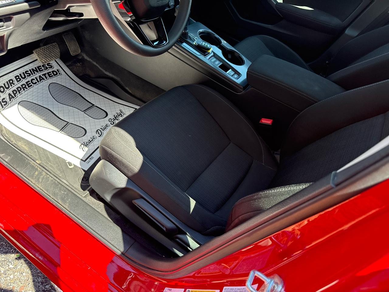 Honda Civic LX Sedan CVT 2023