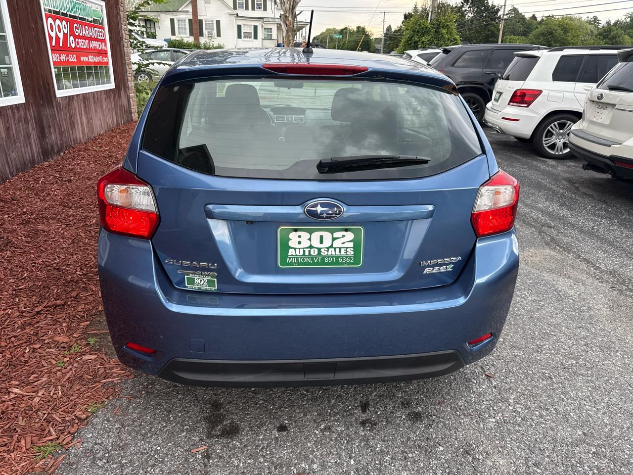 Subaru Impreza 2.0i PZEV CVT 5-Door 2016