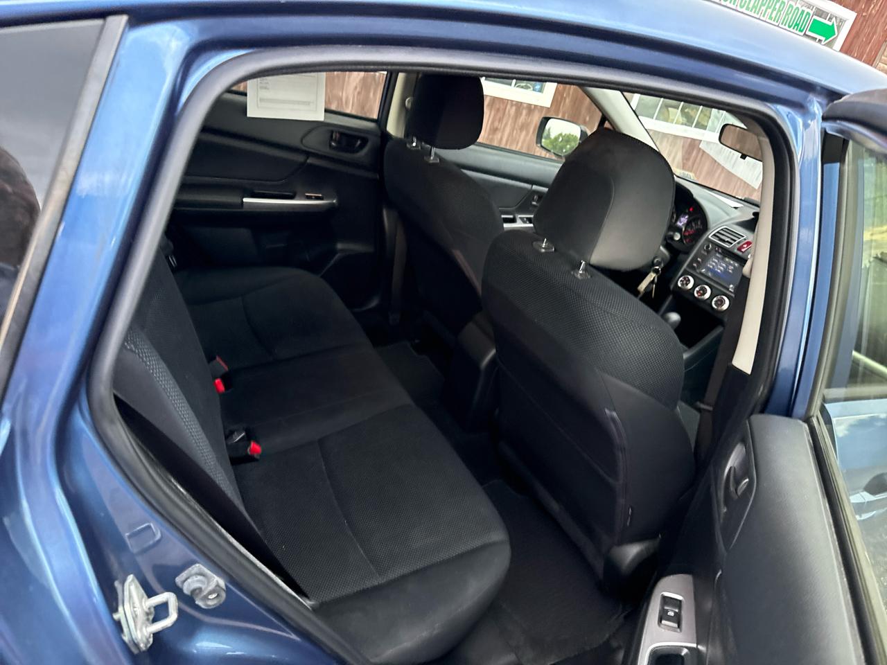 Subaru Impreza 2.0i PZEV CVT 5-Door 2016