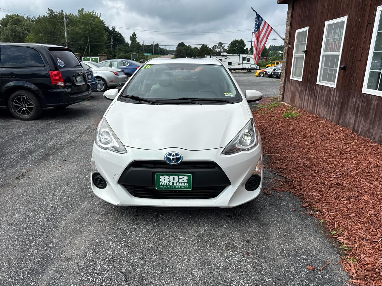 Toyota Prius c Four 2015