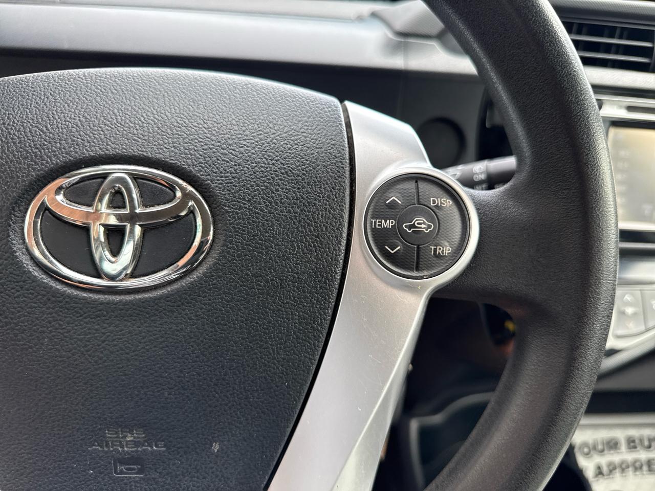 Toyota Prius c Four 2015