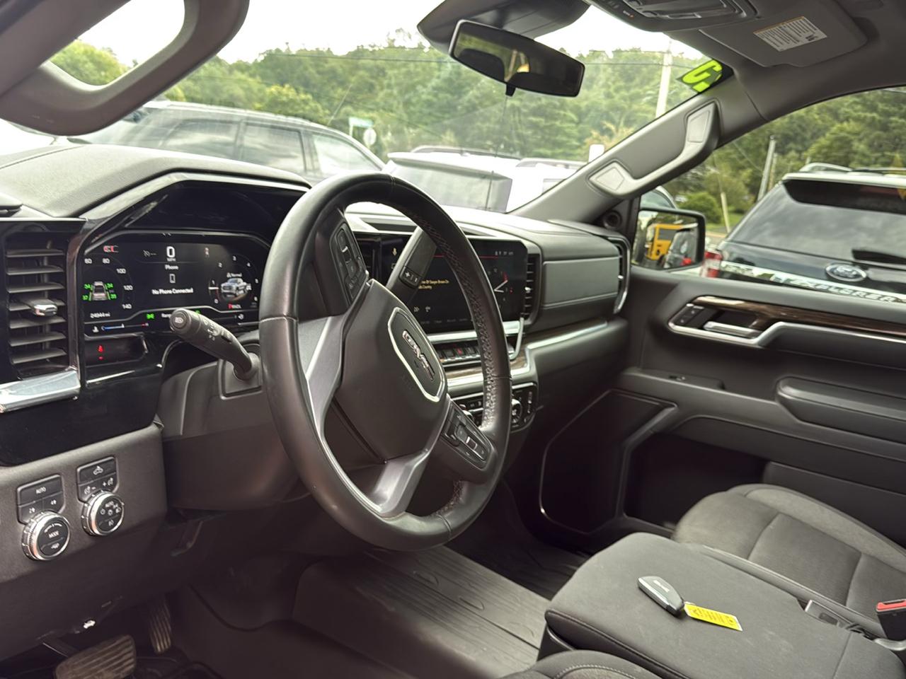 GMC Sierra 1500 Elevation Double Cab 4WD w/3VL 2025