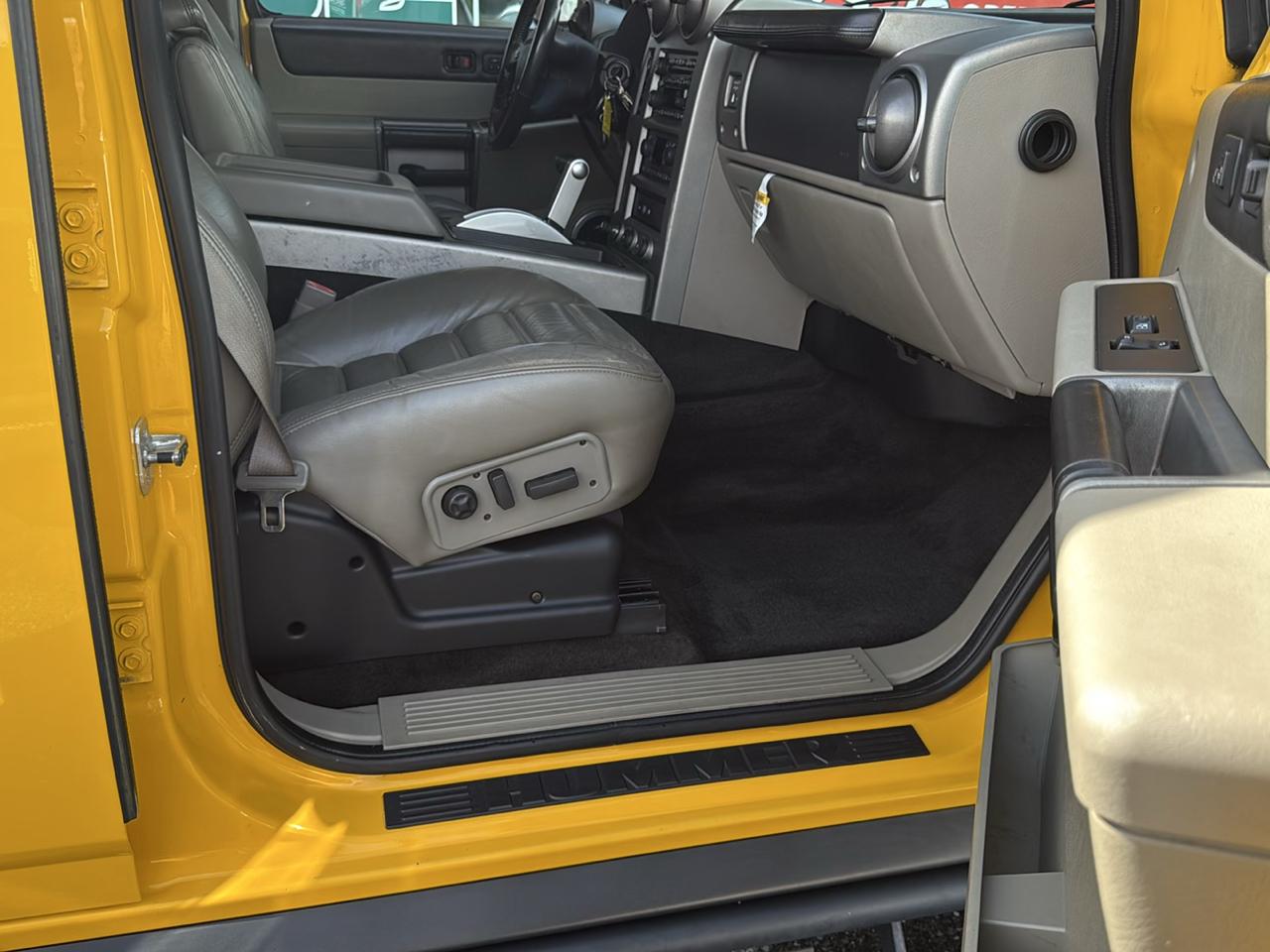 HUMMER H2 Sport Utility 2003