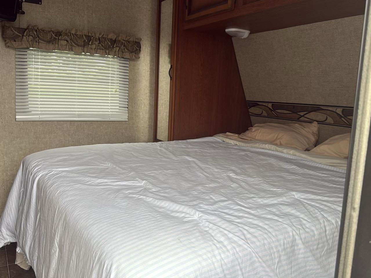 KZ Recreational Vehicles Sportsmen  2014