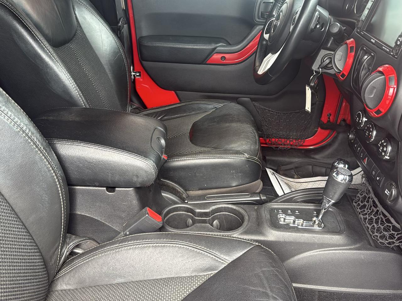 Jeep Wrangler Sahara 4WD 2015