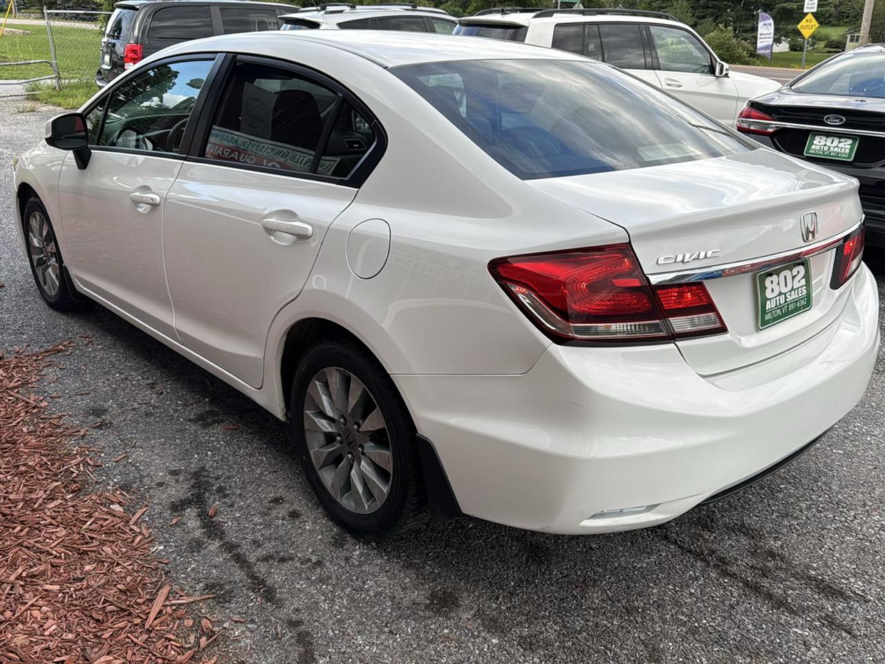 Honda Civic LX Sedan 5-Speed AT 2013
