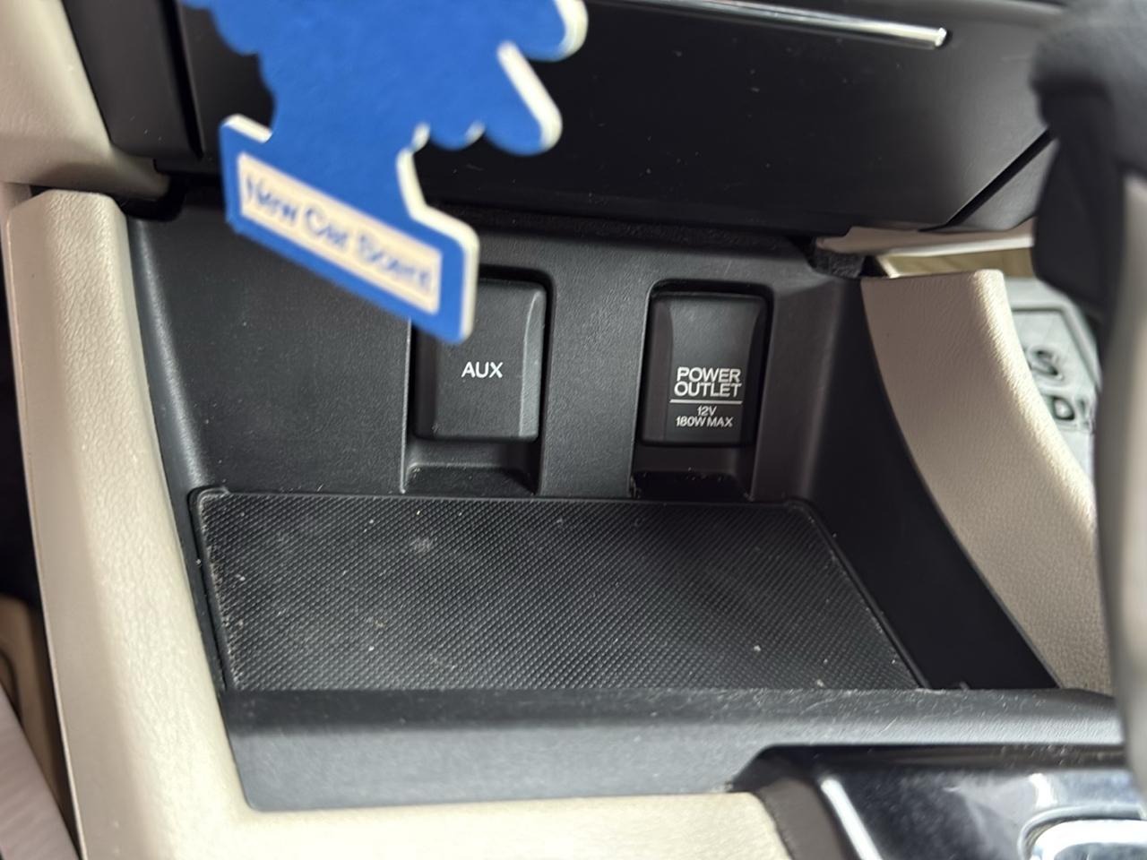 Honda Civic LX Sedan 5-Speed AT 2013