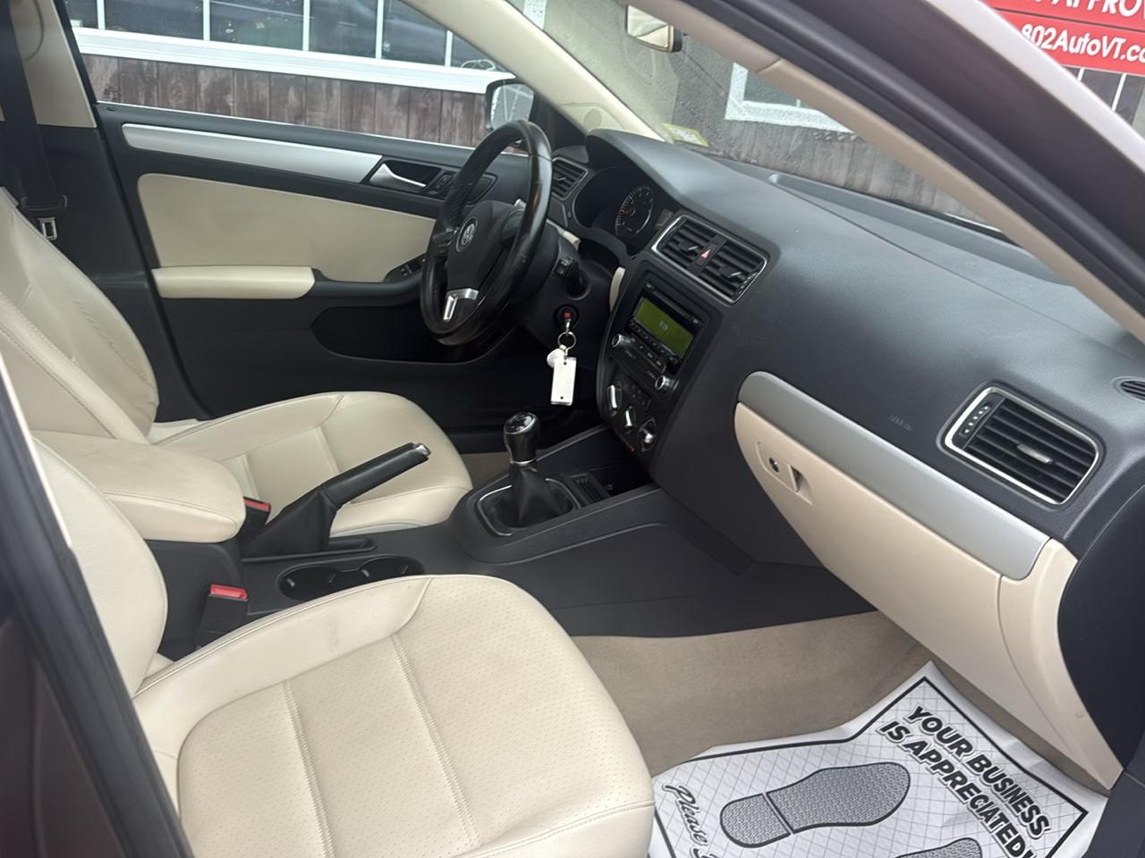 Volkswagen Jetta SE 2014