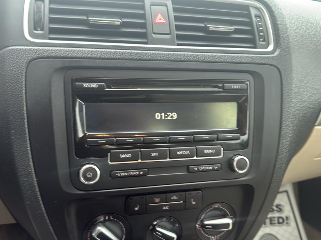 Volkswagen Jetta SE 2014