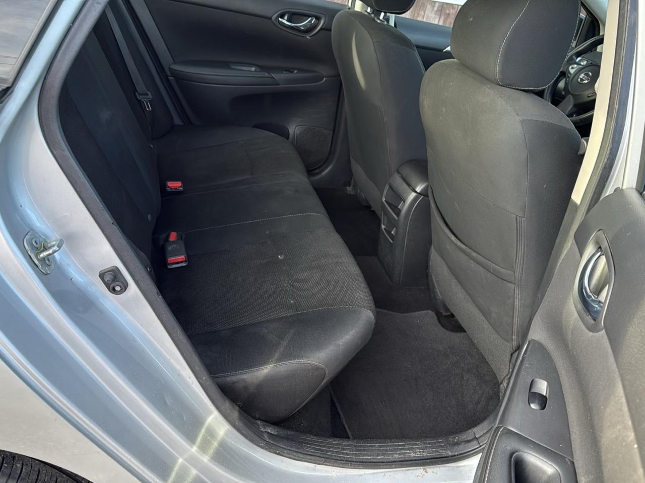 Nissan Sentra S CVT 2019