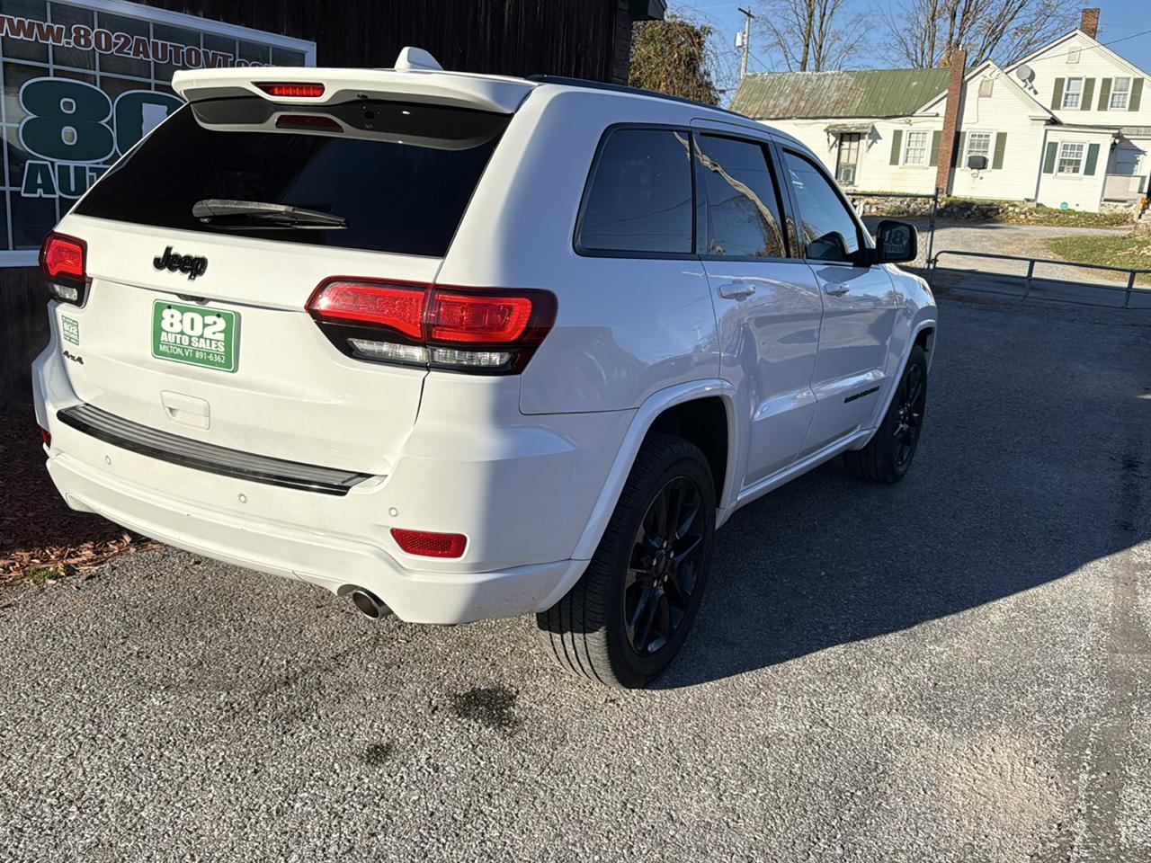 Jeep Grand Cherokee Laredo 4WD 2017