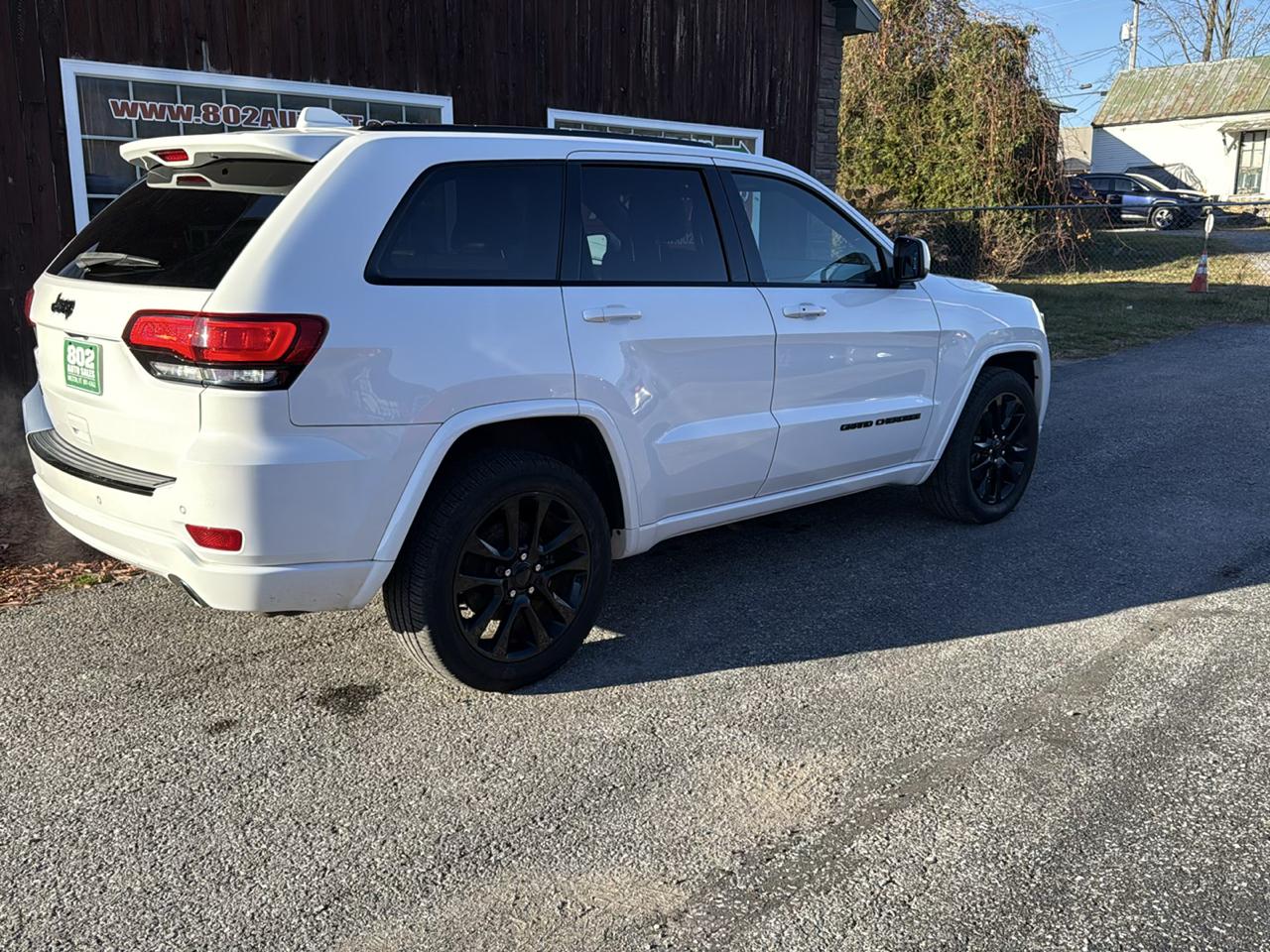 Jeep Grand Cherokee Laredo 4WD 2017