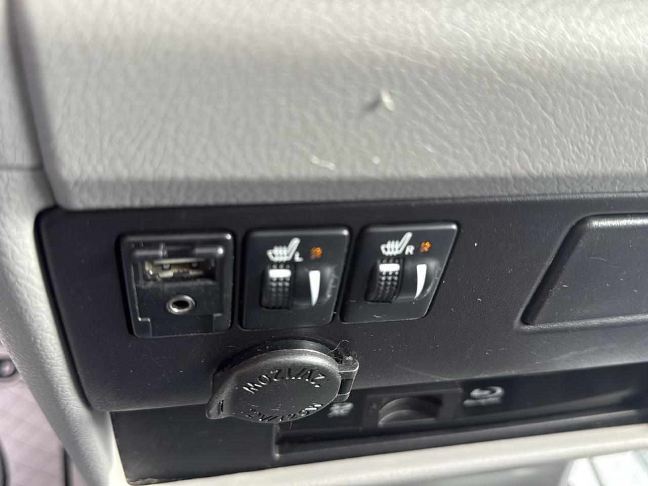 Toyota Sienna XLE 7-Passenger AWD 2017