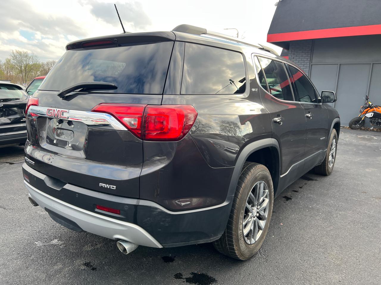 GMC Acadia AWD 4dr SLT w/SLT-1 2017