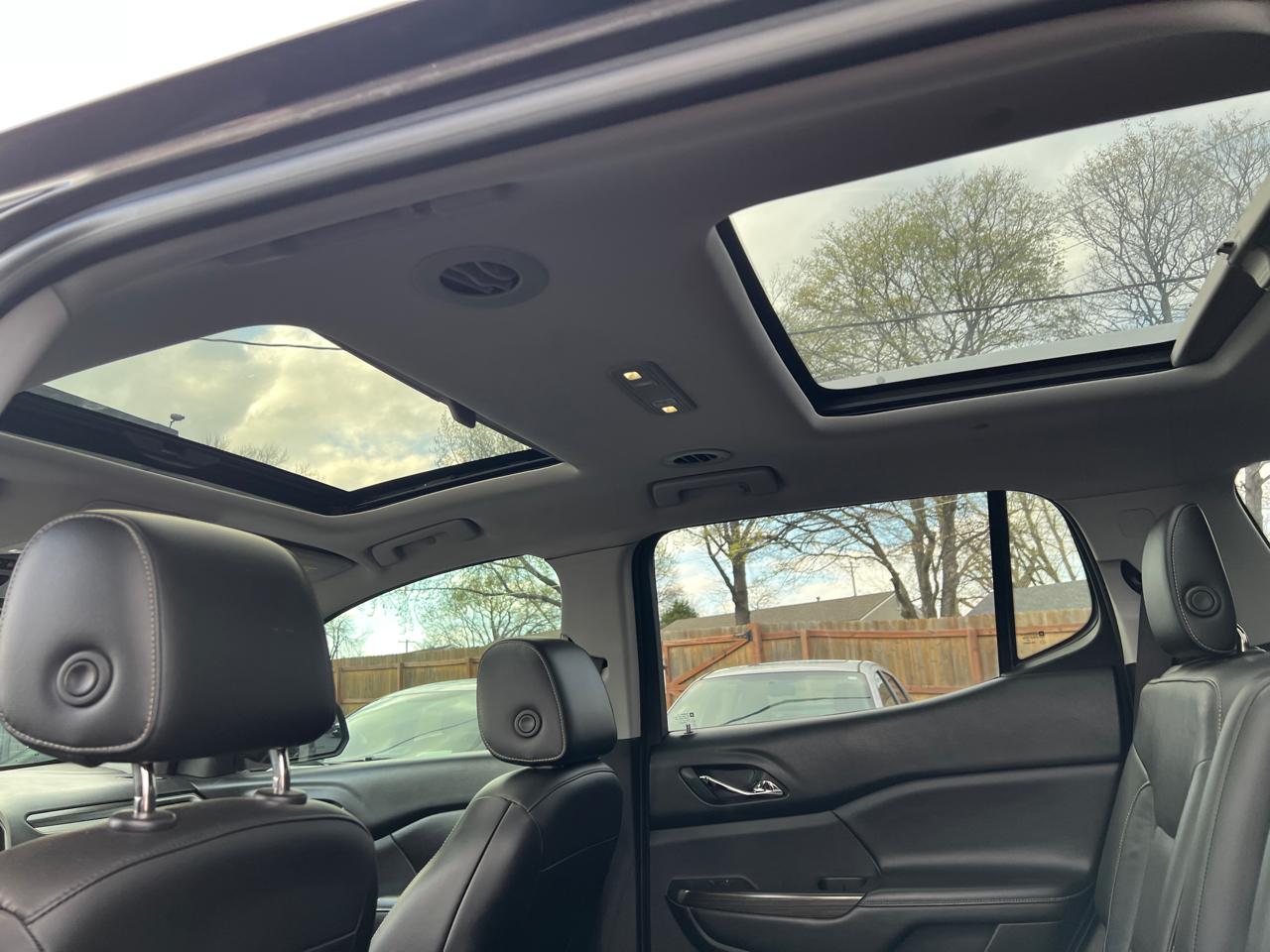 GMC Acadia AWD 4dr SLT w/SLT-1 2017