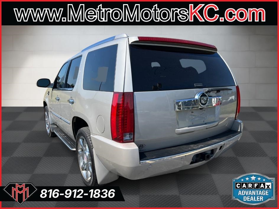 Cadillac Escalade AWD 4dr 2007