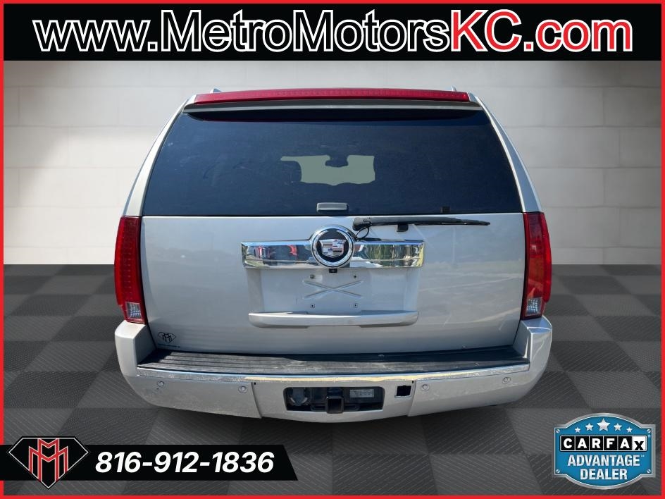 Cadillac Escalade AWD 4dr 2007