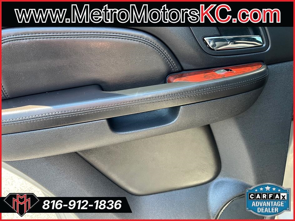 Cadillac Escalade AWD 4dr 2007