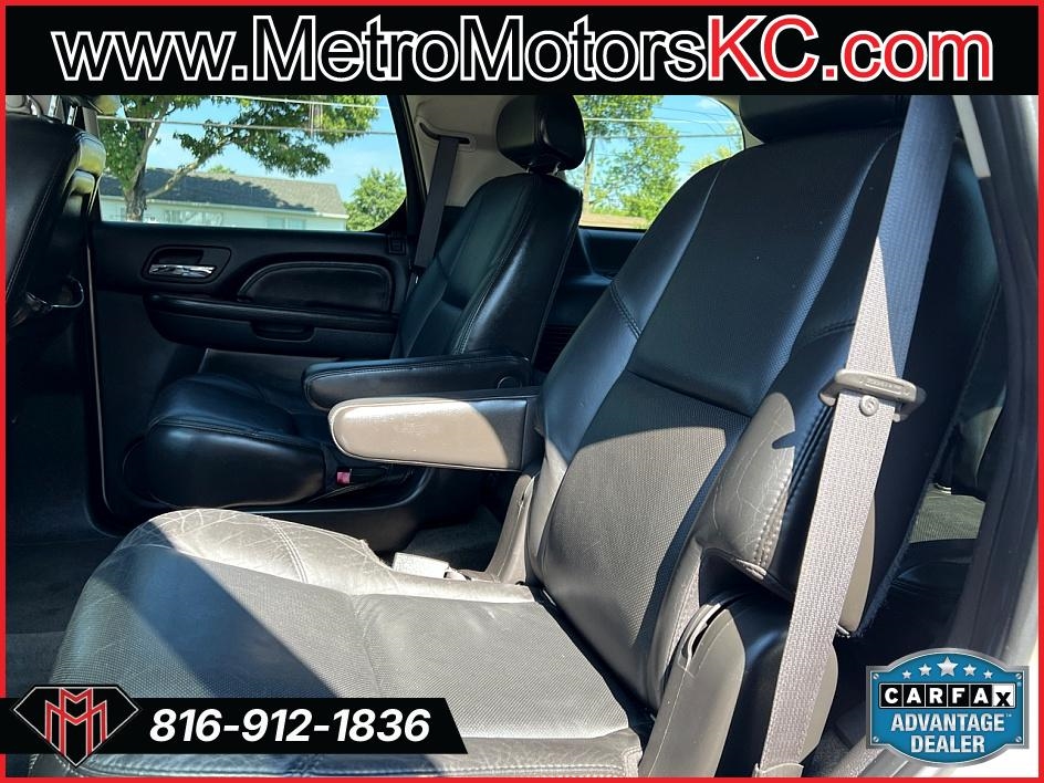 Cadillac Escalade AWD 4dr 2007