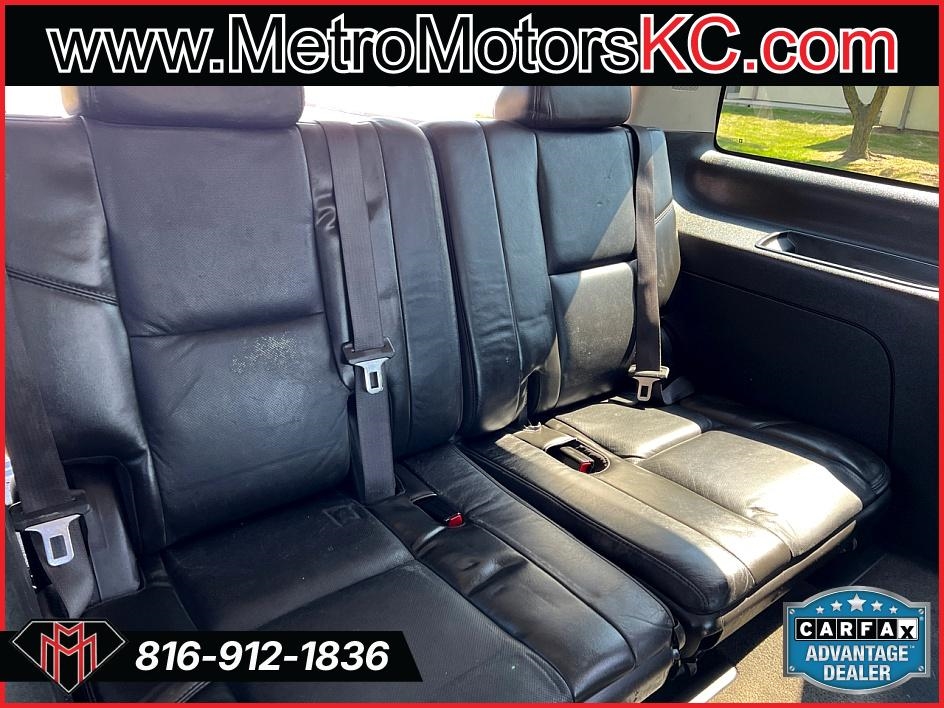 Cadillac Escalade AWD 4dr 2007