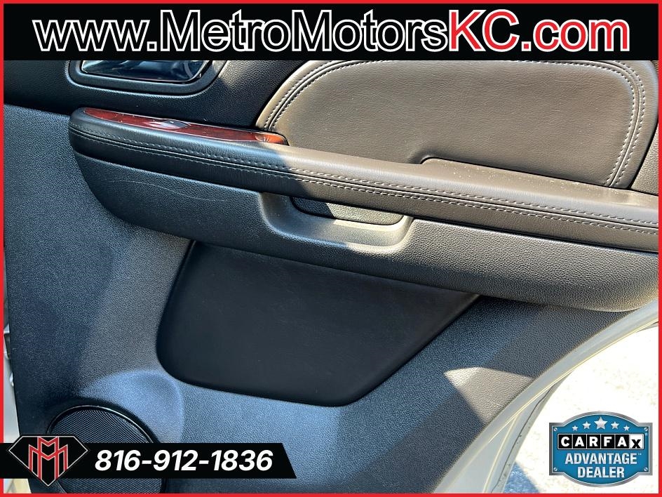 Cadillac Escalade AWD 4dr 2007