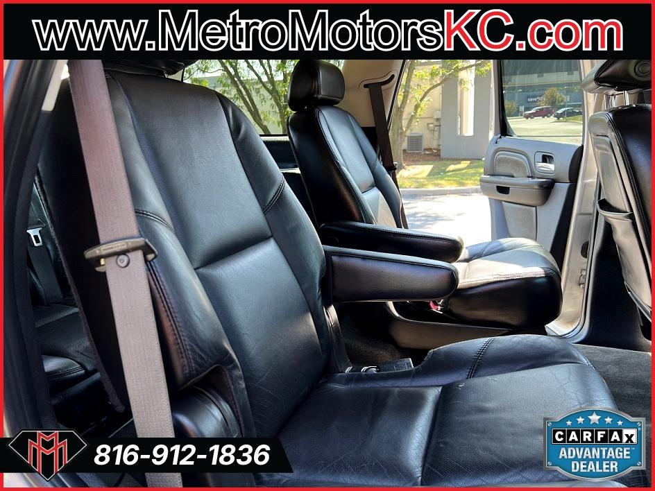 Cadillac Escalade AWD 4dr 2007