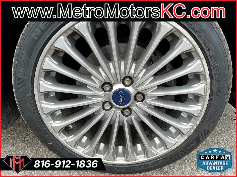 2016 Ford Fusion Titanium photo 11