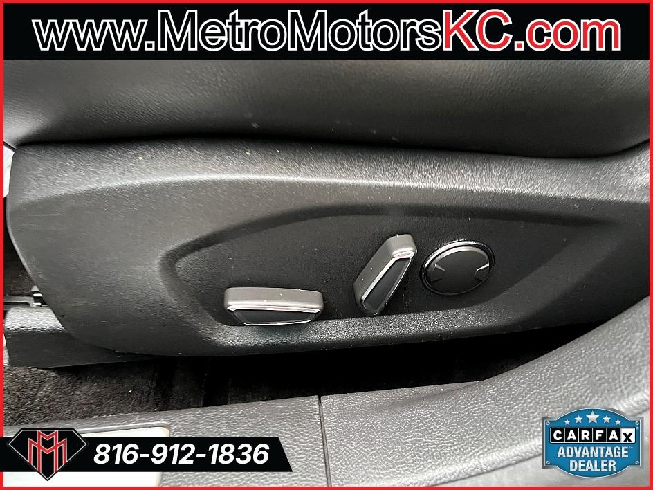 2016 Ford Fusion Titanium photo 14