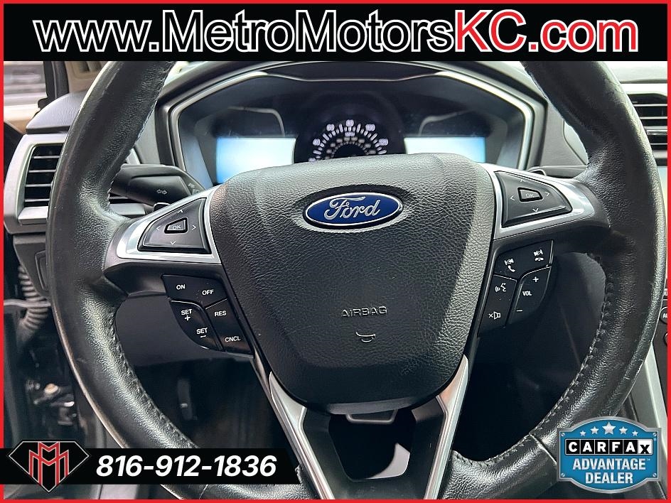 2016 Ford Fusion Titanium photo 15