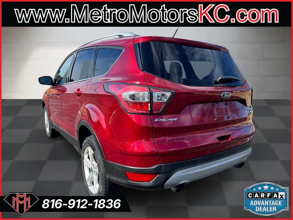 Ford Escape Titanium 4WD 2017