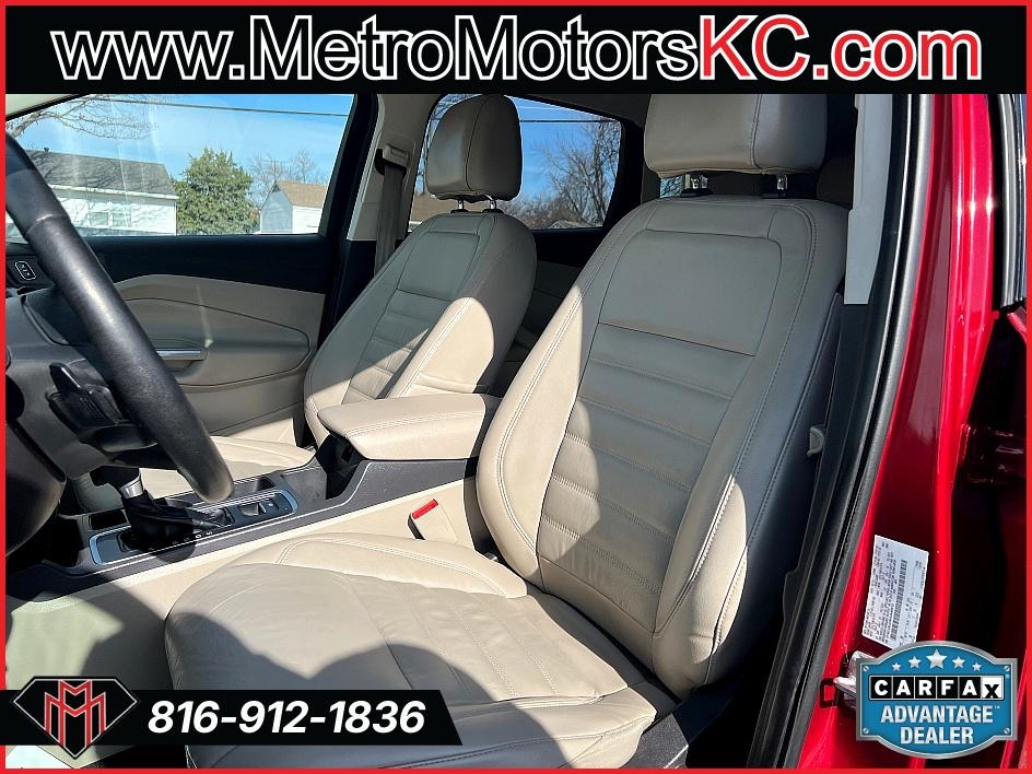 Ford Escape Titanium 4WD 2017