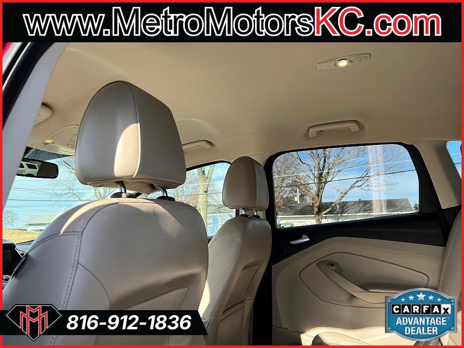 Ford Escape Titanium 4WD 2017