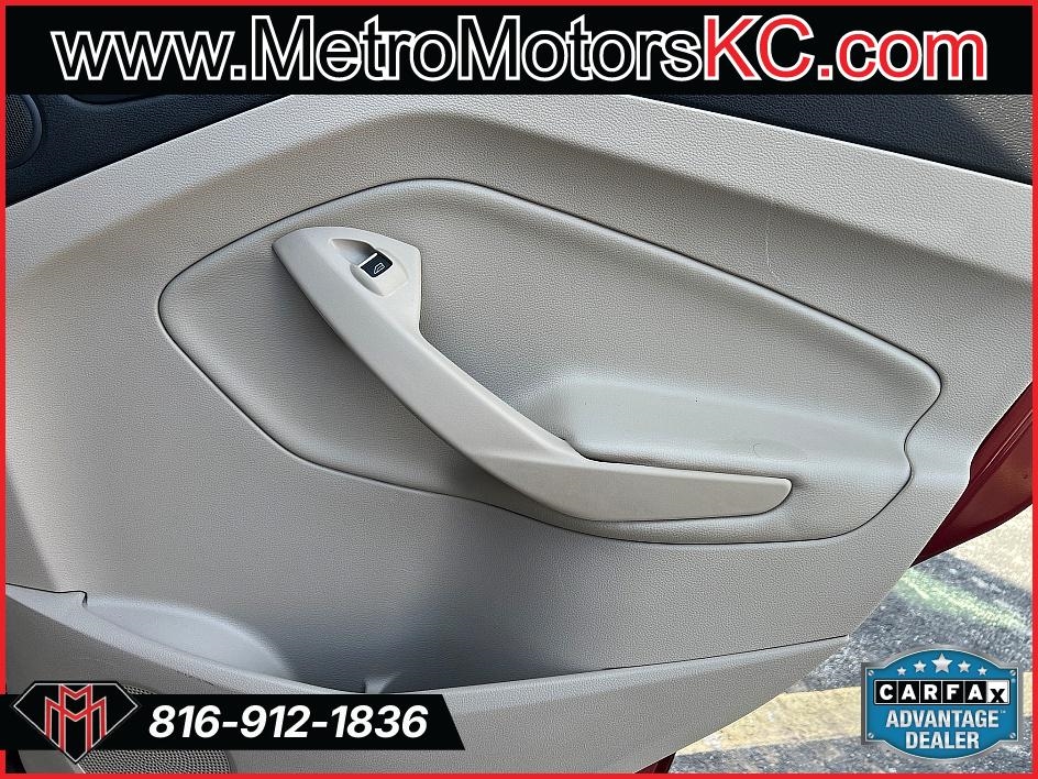 Ford Escape Titanium 4WD 2017