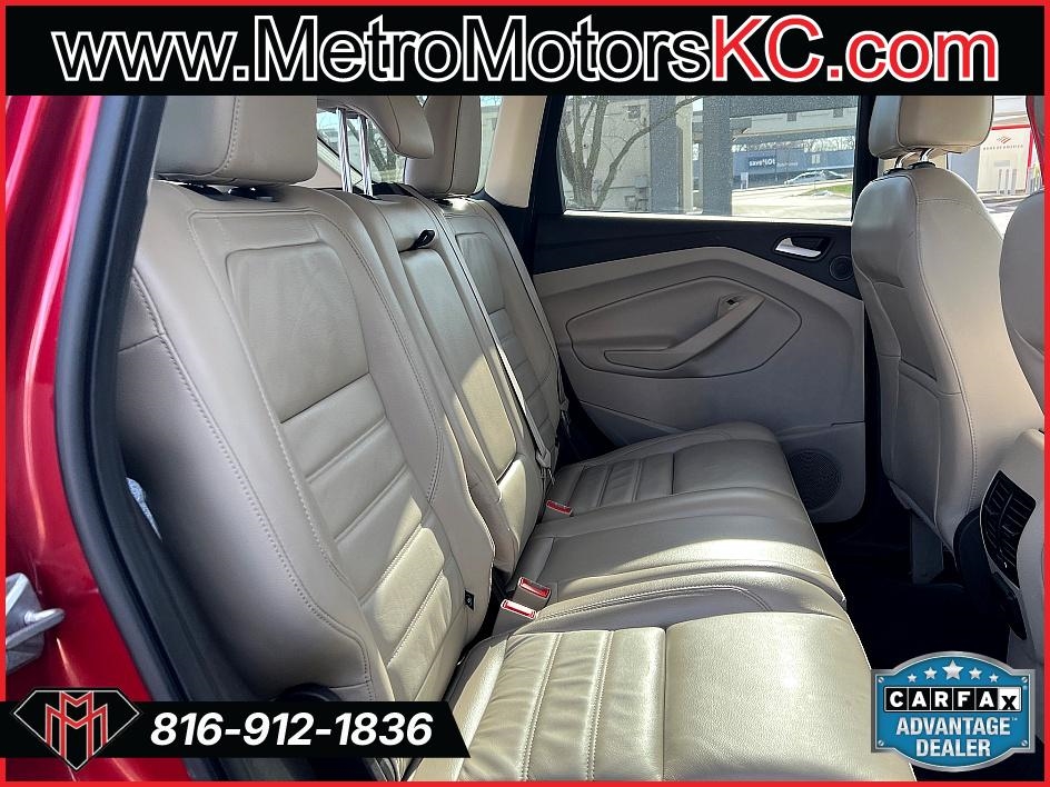 Ford Escape Titanium 4WD 2017