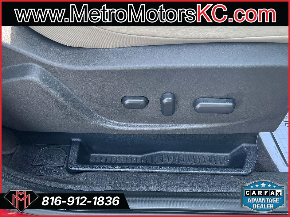 Ford Escape Titanium 4WD 2017