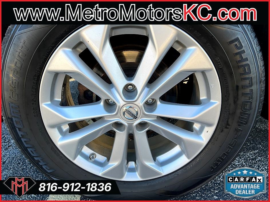 Nissan Rogue AWD 4dr SV 2015