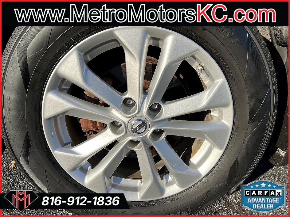 Nissan Rogue AWD 4dr SV 2015