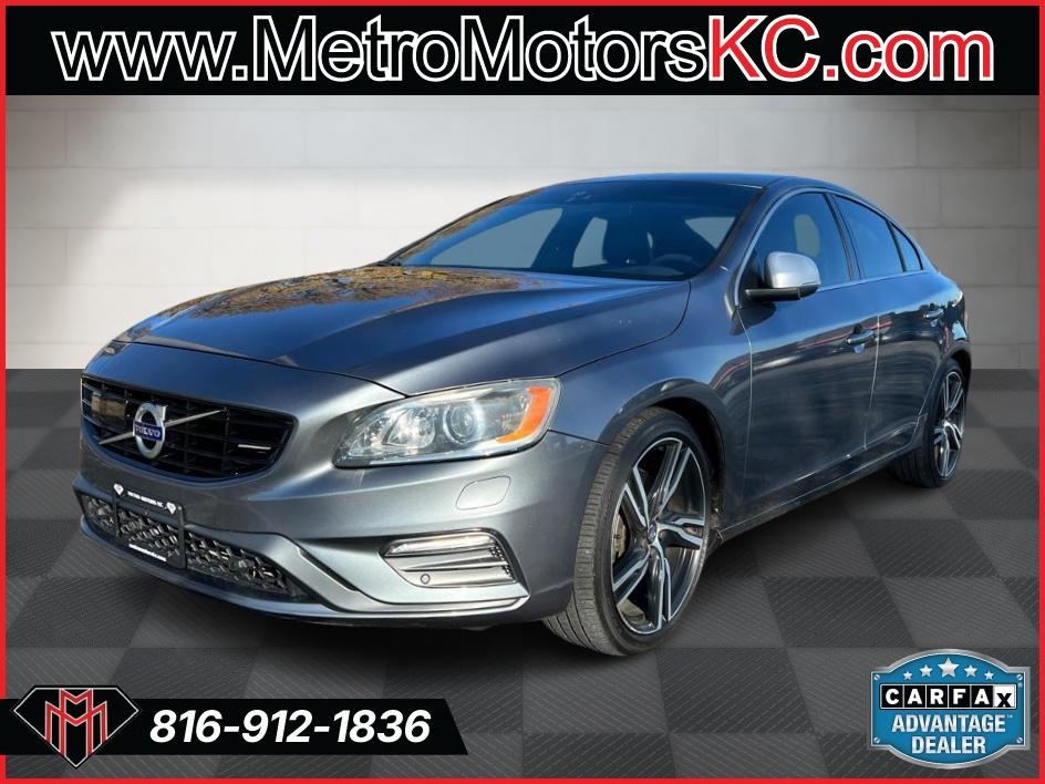 2017 Volvo S60 T6 AWD R-Design Platinum