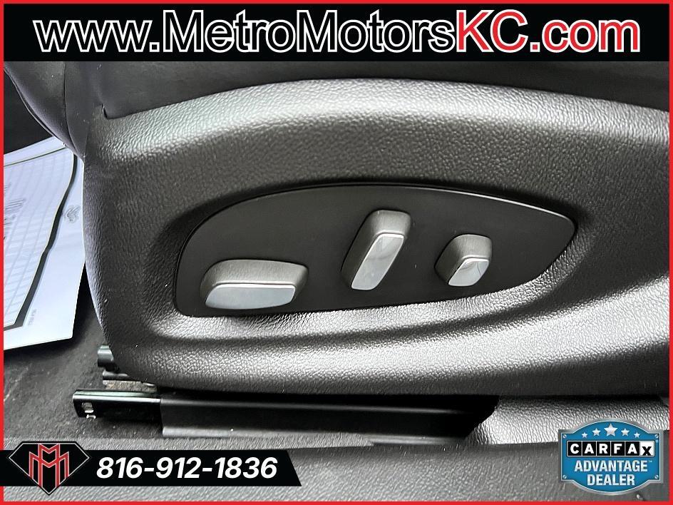 Cadillac XTS 4dr Sdn Luxury AWD 2015