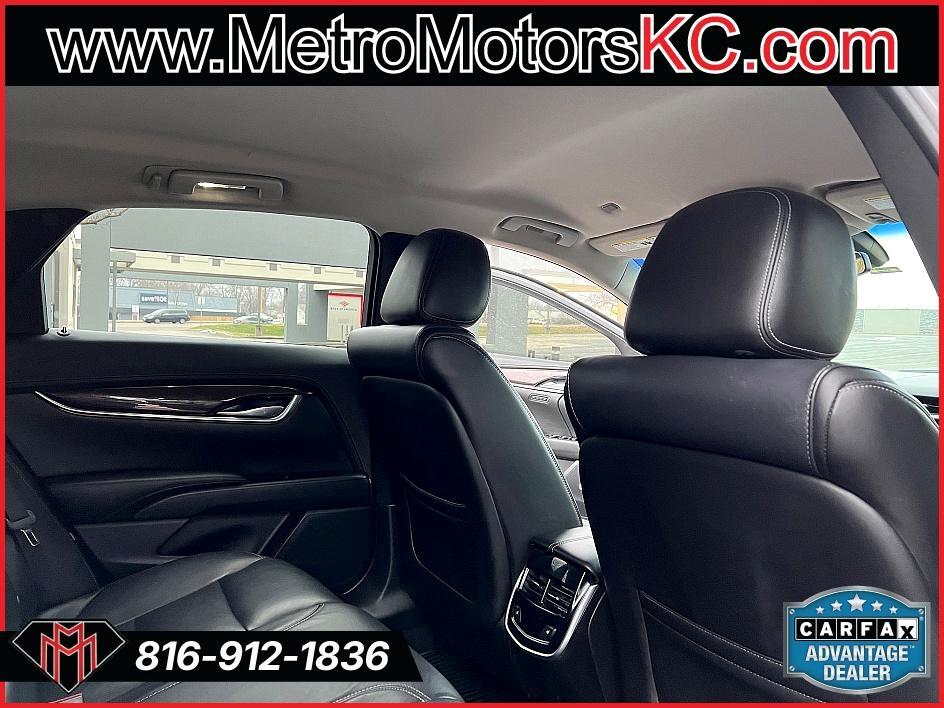 Cadillac XTS 4dr Sdn Luxury AWD 2015