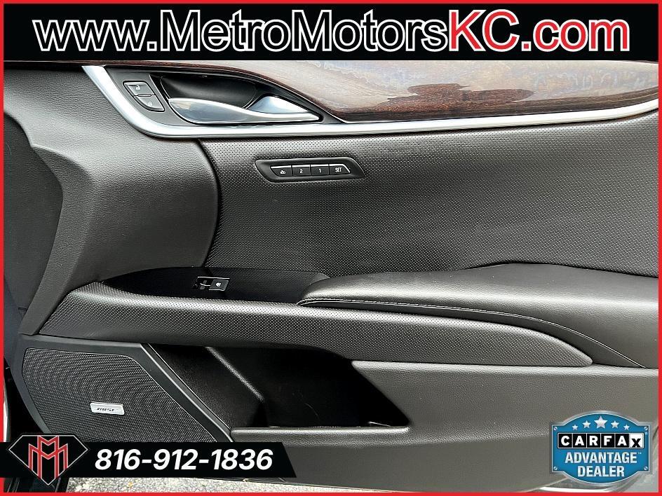 Cadillac XTS 4dr Sdn Luxury AWD 2015