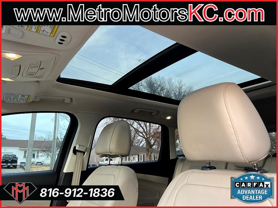 Ford Escape Titanium FWD 2017