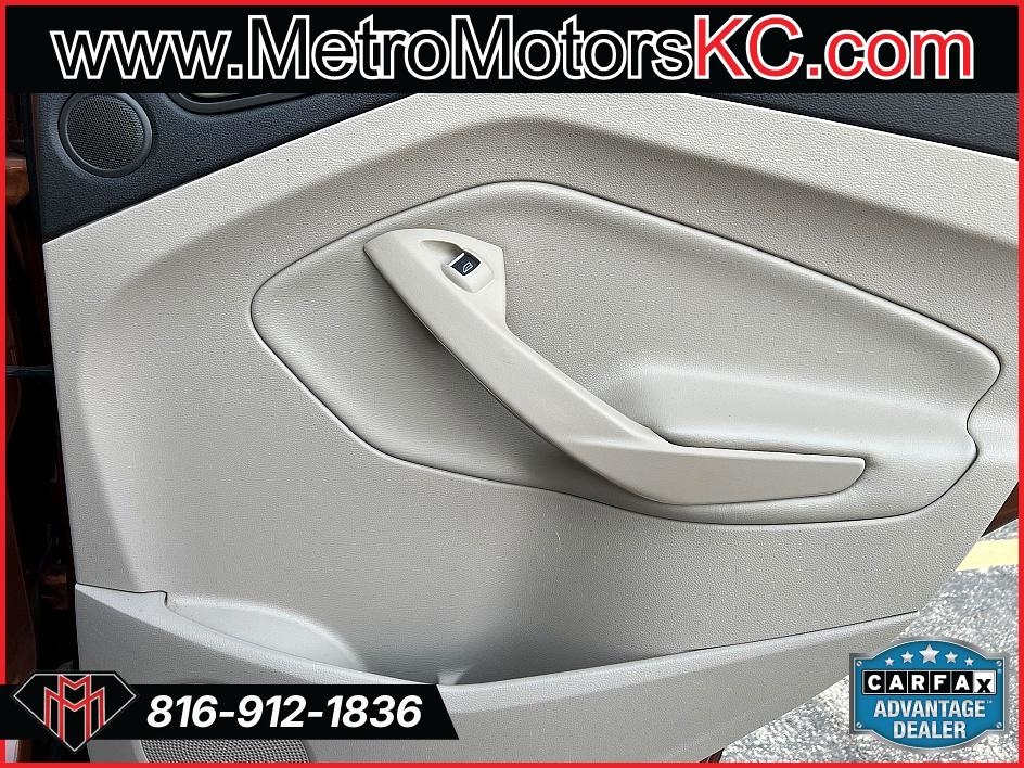 Ford Escape Titanium FWD 2017