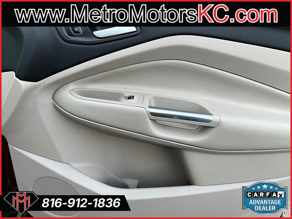 Ford Escape Titanium FWD 2017