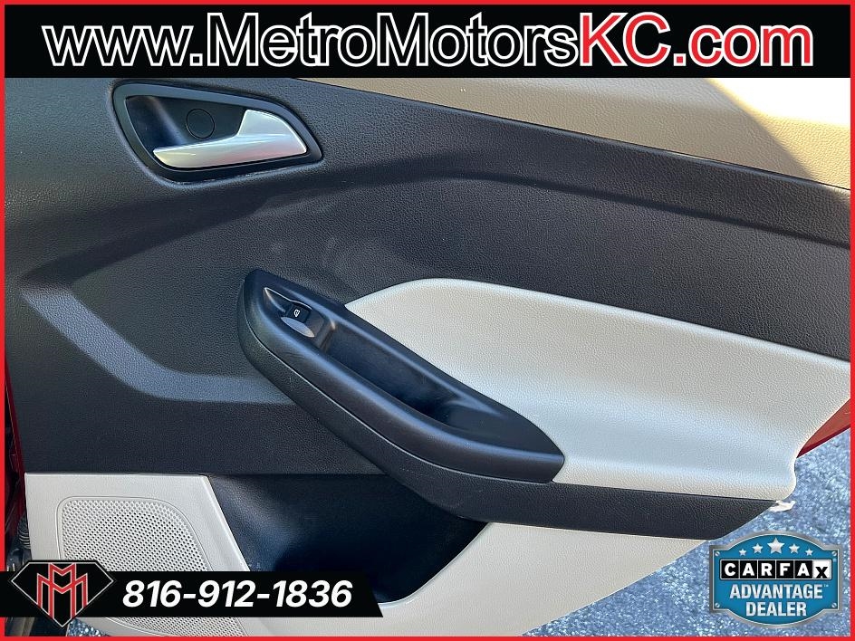 Ford Focus 4dr Sdn SE 2014