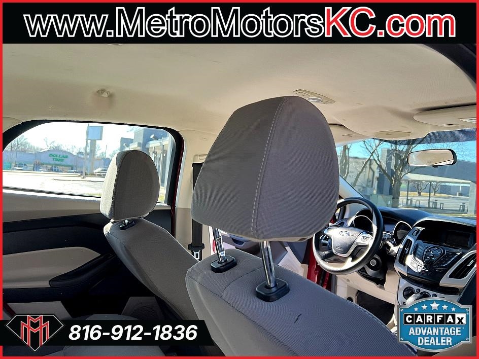 Ford Focus 4dr Sdn SE 2014